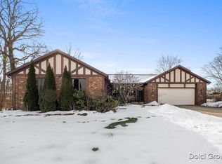 3840 40th St SW, Grandville, MI 49418