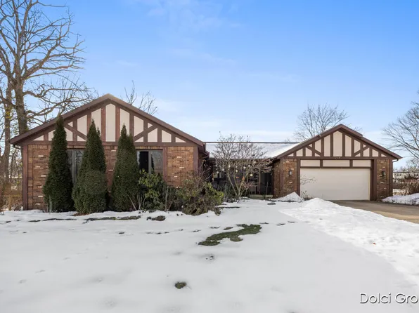 3840 40th St SW, Grandville, MI 49418