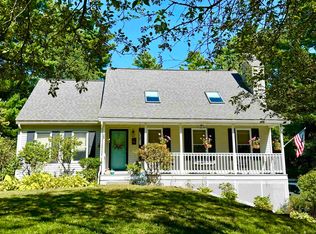 29 Beacon St, Londonderry, NH 03053