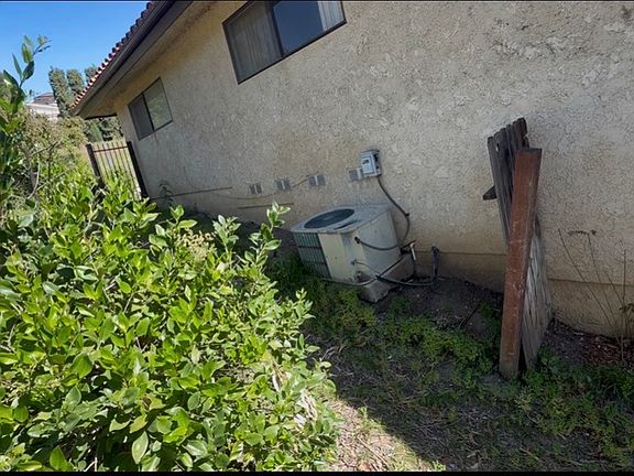 3rd image of 963 Rancho Rd