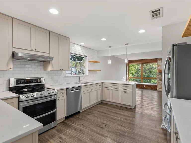 12217 Forsythe Dr — Photo 12
