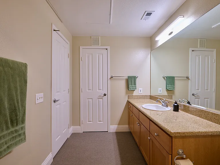 22681 Oakgrove — Photo 11