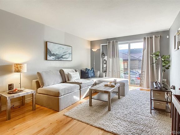 3rd image of 75 N Emerson St APT 204