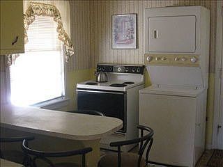 5th image of 114 Irene Cir
