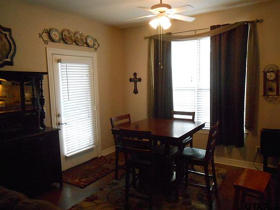 5th image of 117 Chickadee St