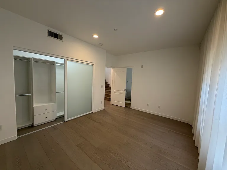 574 E Palm Ave #105 — Photo 44