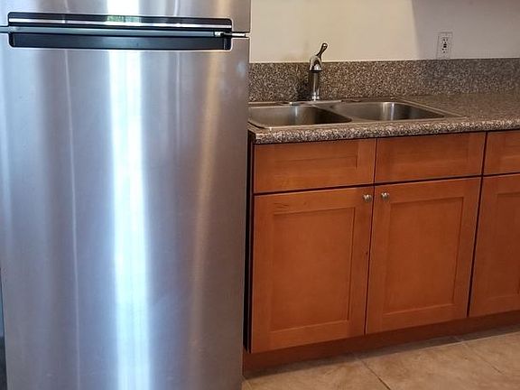 4th image of 2538 4th Ave APT 201