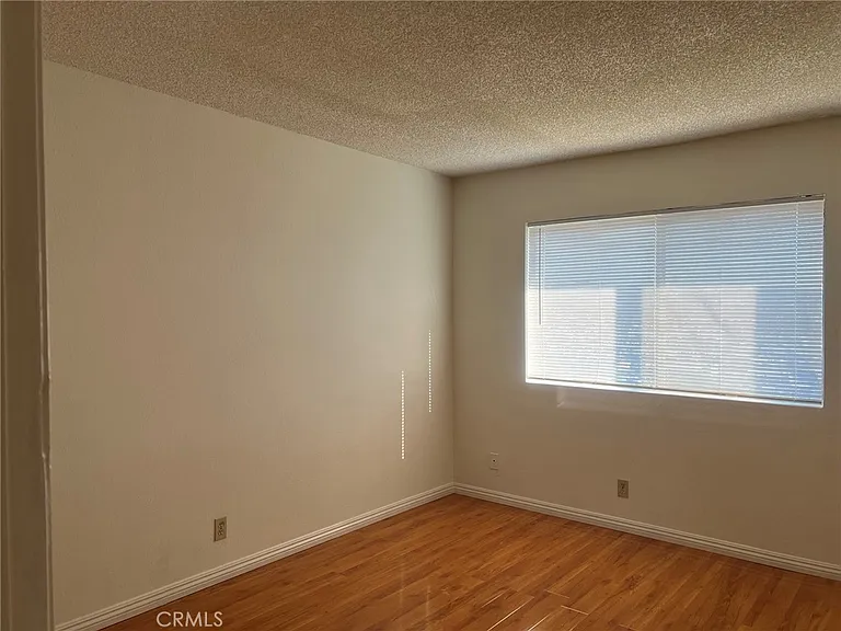 238 Hillcrest Dr — Photo 15