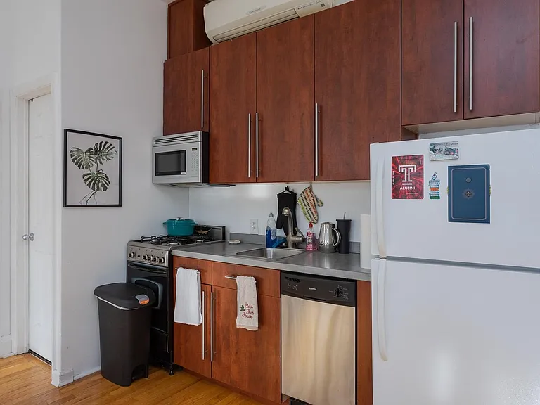 711 Walnut St — Photo 6