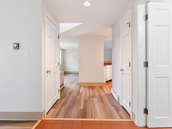 4th image of 18 Francis Way #18
