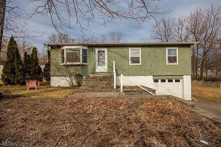 1st image of 129 Barry Dr N