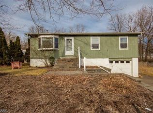 129 Barry Dr N, Vernon Twp, NJ 07462