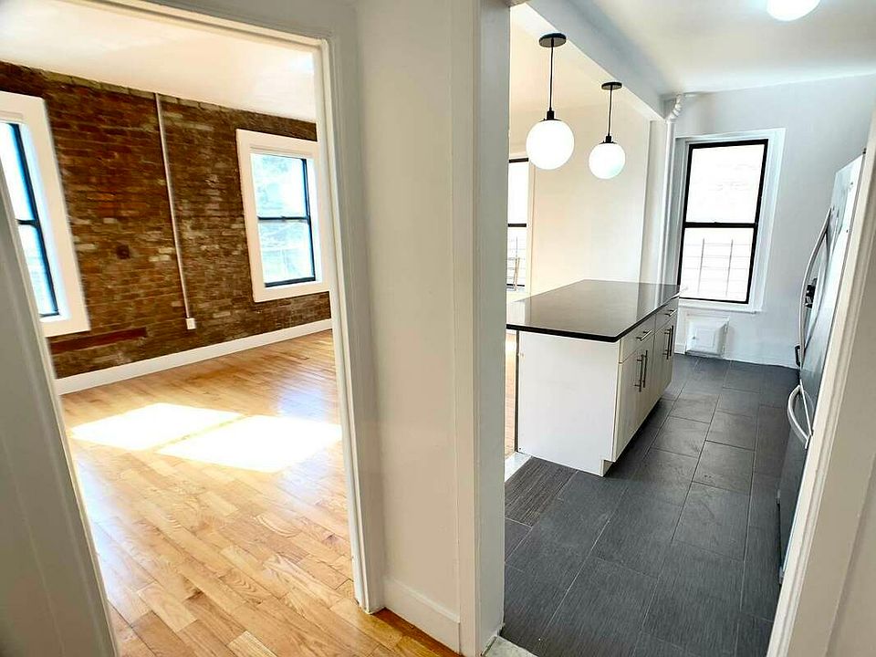 1st image of 435 Grand Ave APT 2F