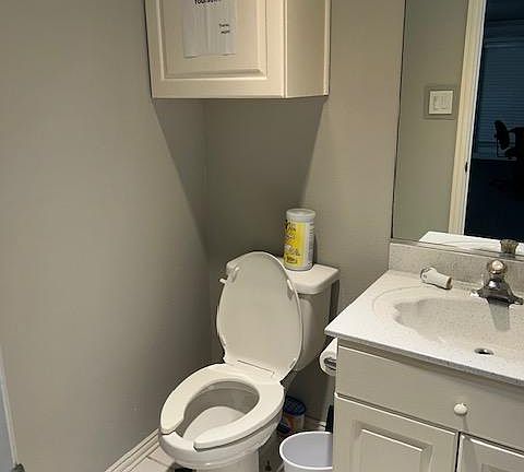 Shared half bath just off of living room.