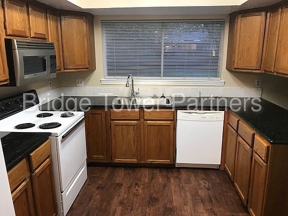 5th image of 16910 Bougainvilla Ln