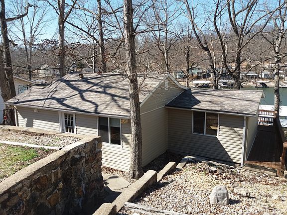 3rd image of 373 Sparkling Water Cir
