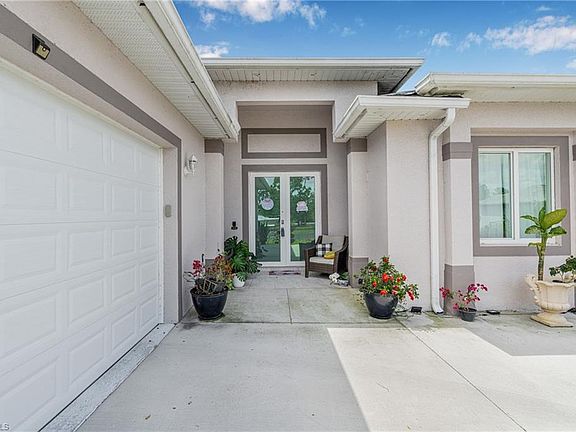 5th image of 3490 56th AVE NE