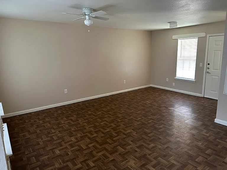 Reed Parque Townhomes — Photo 51