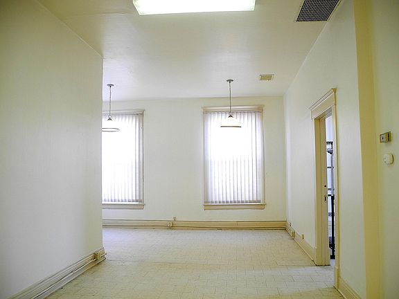 4th image of 211 W Main St #24