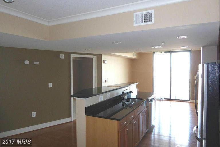 1st image of 414 Water St #200X