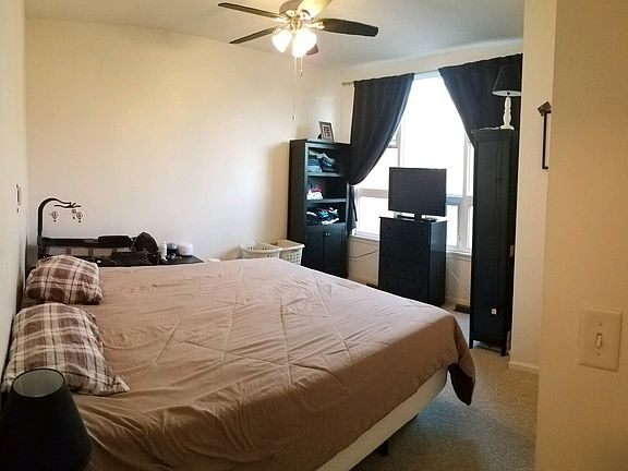 3rd image of 3244 N Kilbourn Ave Unit 9