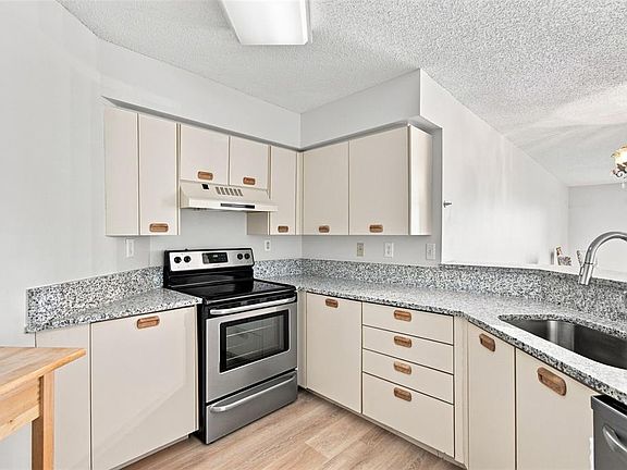 4th image of 6000 BAHIA DEL MAR CIRCLE #134