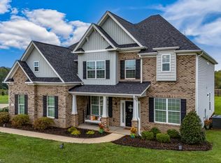 367 Brinkley Cir, Mebane, NC 27302