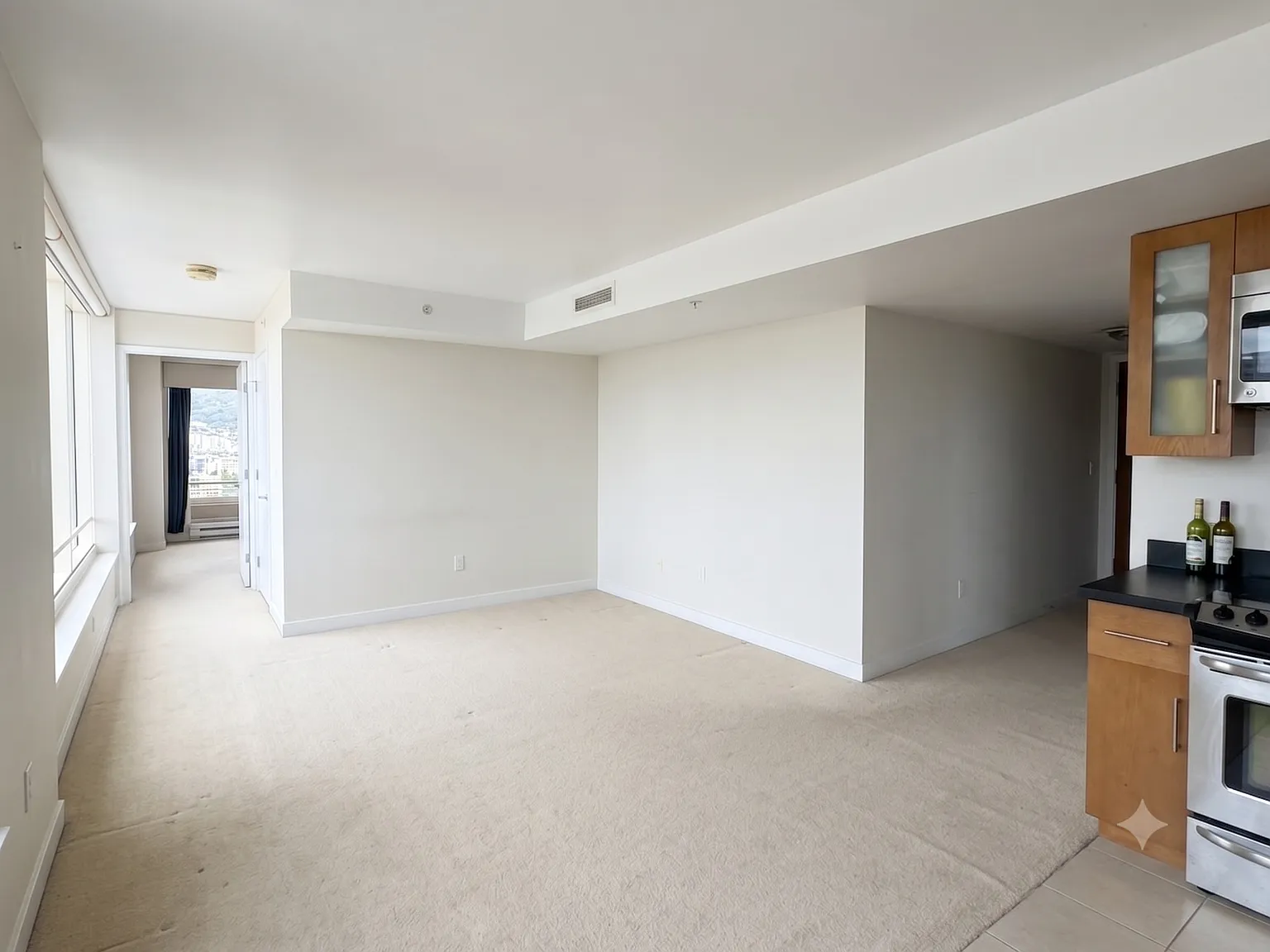 2 bed, 803 sqft, $3,700 — Photo 4