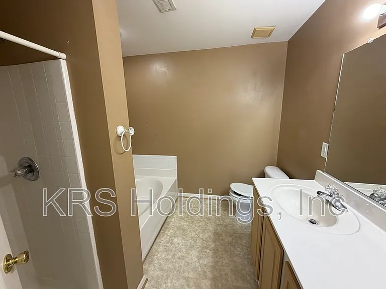 3503 Sedgefield St — Photo 11