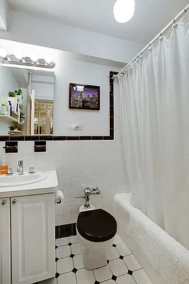 Sold by Real Direct | media 5