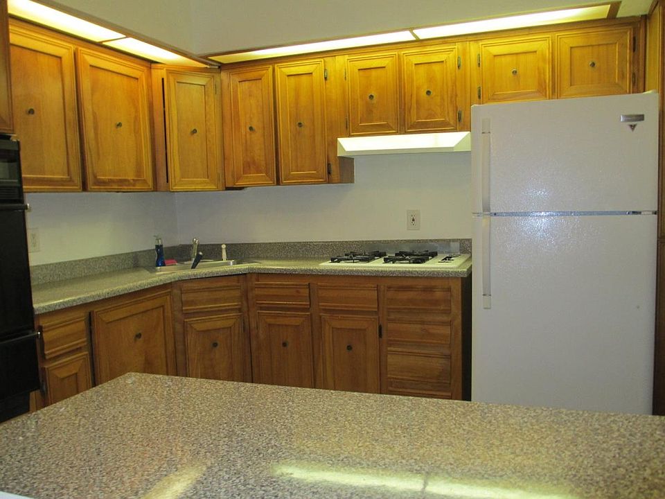 1st image of 149 Avenue 2