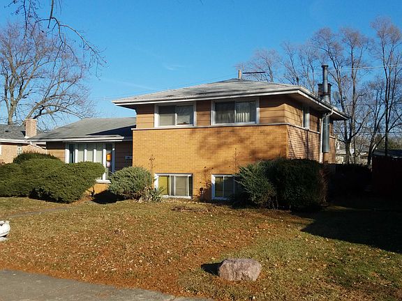 3rd image of 331 Iris Ln #1