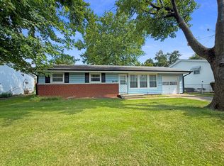 1413 Gates Dr, Rantoul, IL 61866