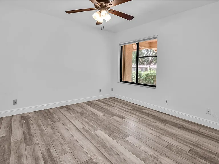 7755 Kenway Pl E — Photo 4