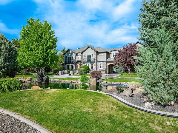 7982 S Old Farm Ln, Meridian, ID 83642