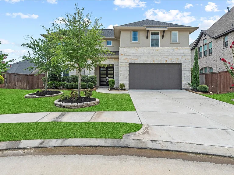 1707 McCrae Hill Ct — Photo 2