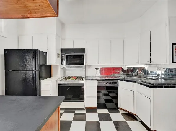 370 85th Street image 24 of 36