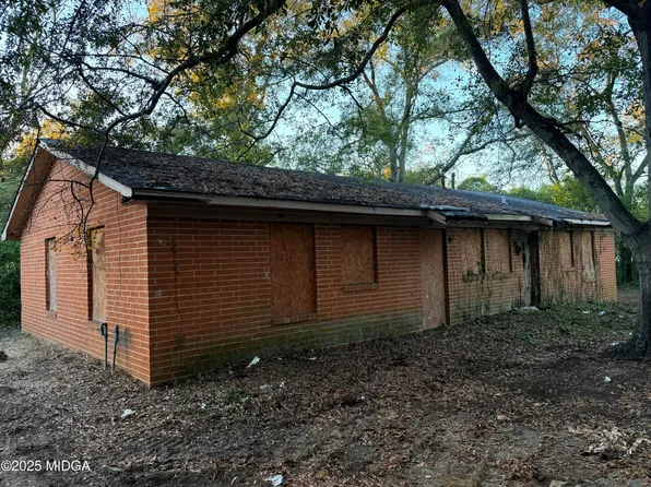 2753 Roy St, Macon, GA 31204