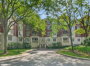 620 Homewood Ave APT 102, Highland Park, IL