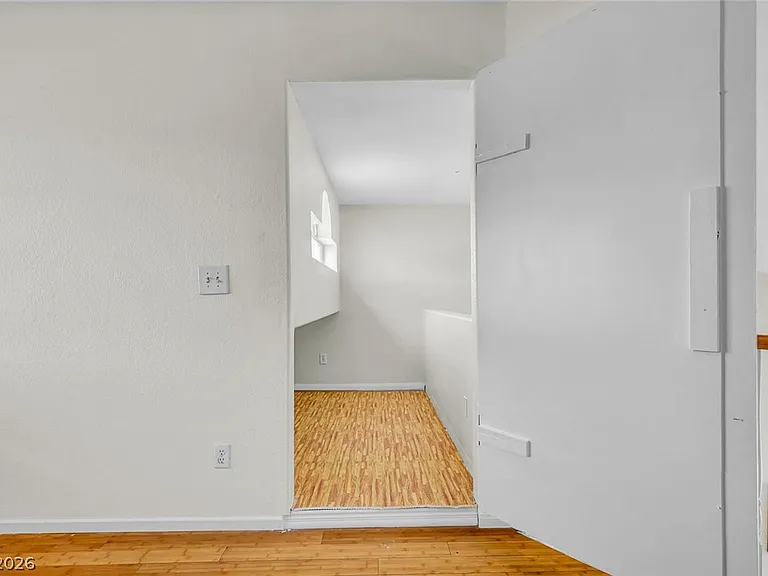 8963 Crystal Lagoon Ct — Photo 35