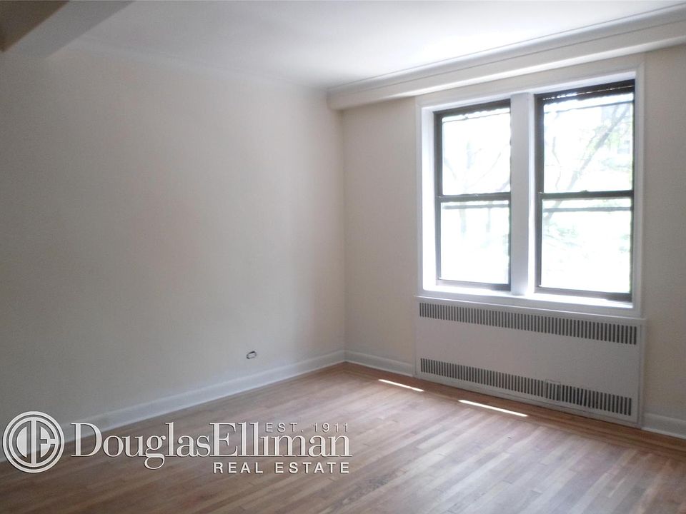 2nd image of 4830 40th St APT 3B