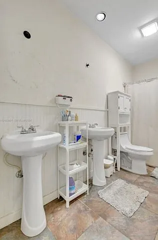 16339 Malibu Dr #22 — Photo 12