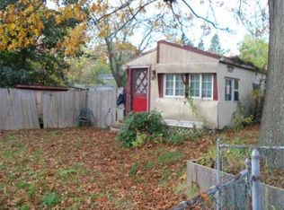 55 James St, Acushnet, MA 02743