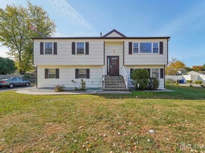 28 O Loughlin Dr, South Plainfield, NJ, 07080