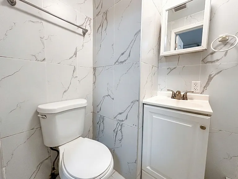 80 Vanderveer St #1 — Photo 11
