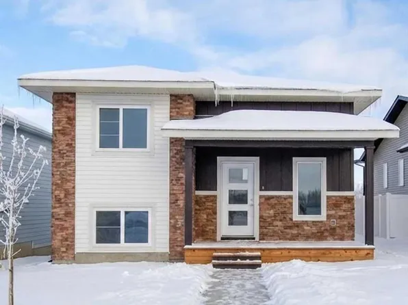 6 S Metcalf Way, Lacombe, AB T4L 0J8