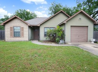 701 S Church St, Decatur, TX 76234