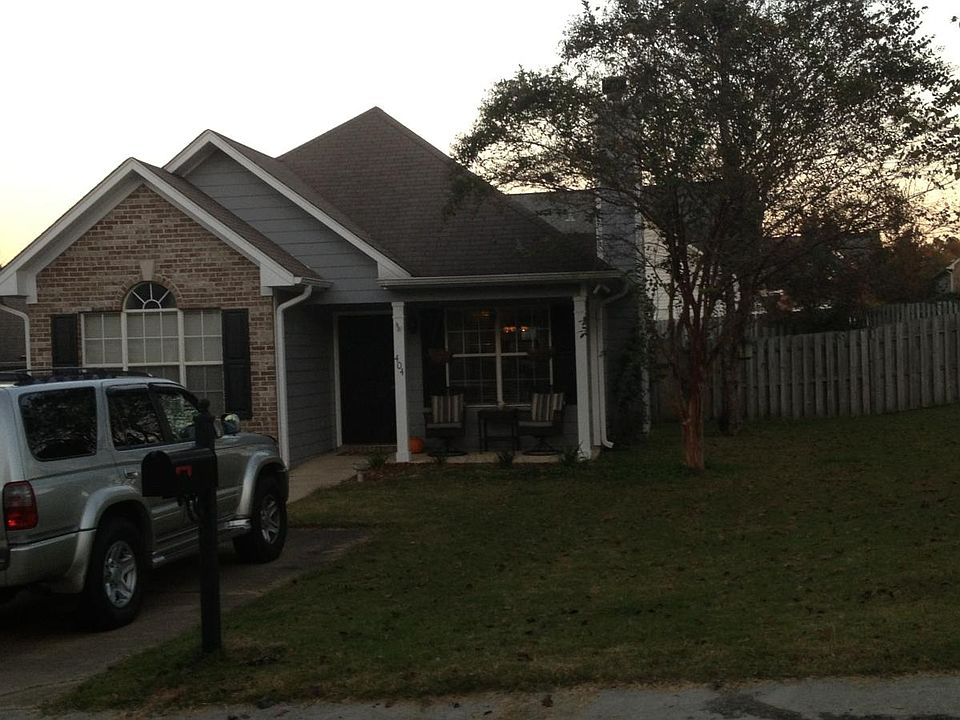 1st image of 404 Tocoa Rd