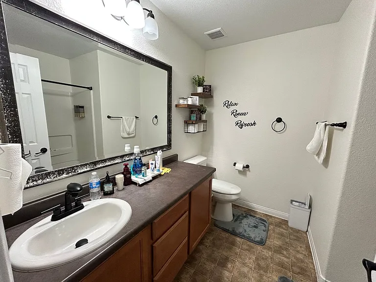 10343 Beallsville St — Photo 16