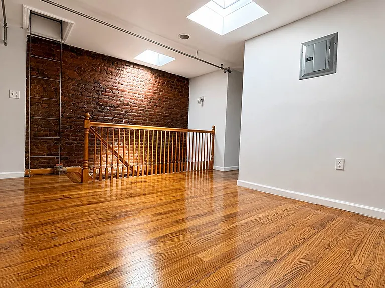 821 Greene Ave #4 — Photo 1